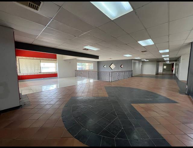 2,616M² WAREHOUSE TO LET IN STRIJDOMPARK